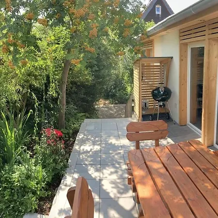 With 4 Bedrooms Vakantiehuis Hofgeismar